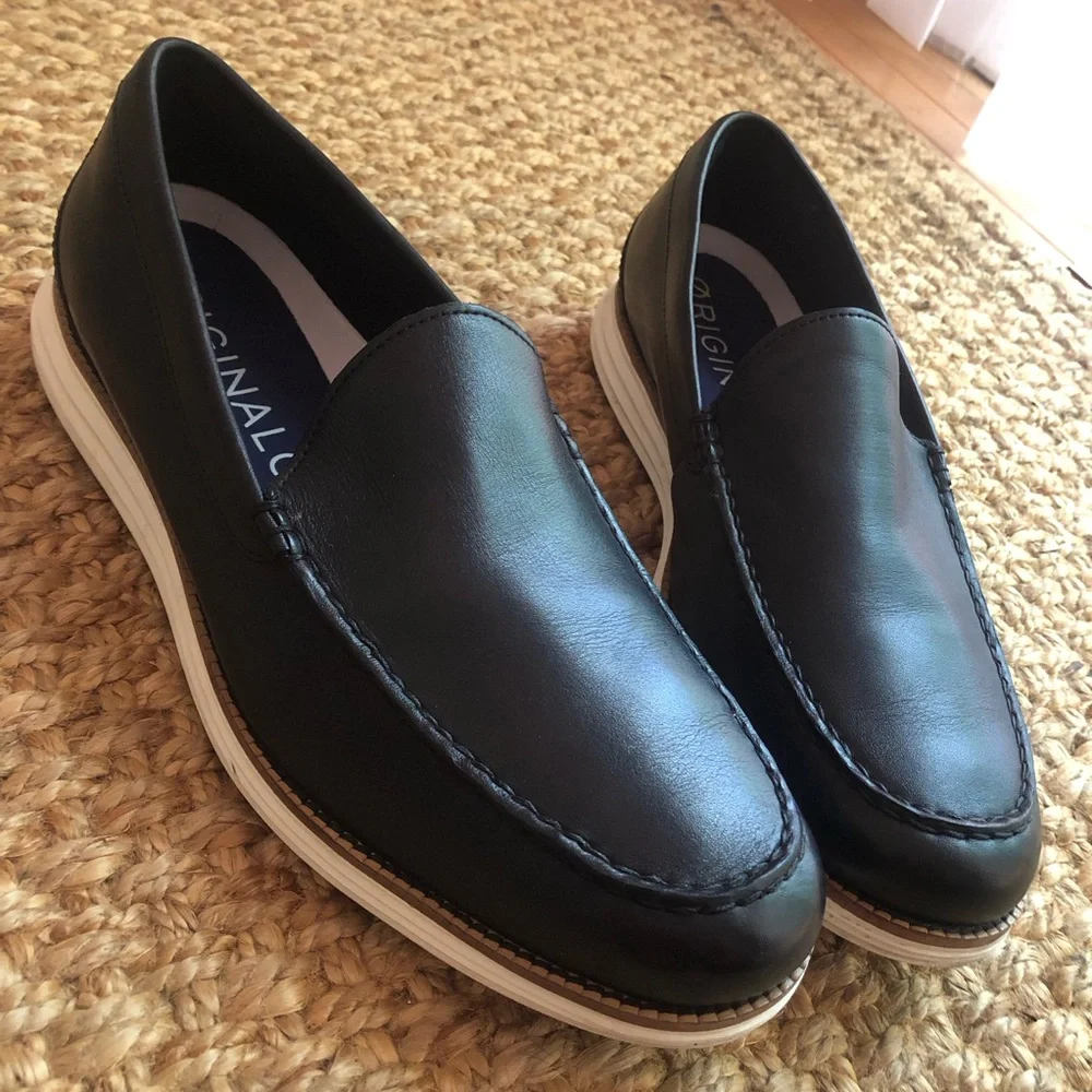 Cole Haan Original Grand OS Venetian Loafer. Black Leather. Size 11.5 M